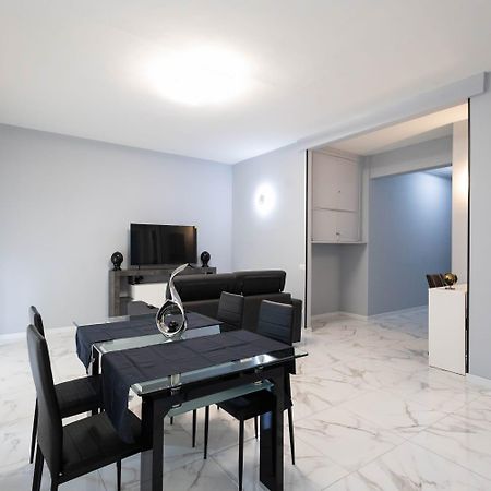 Cf Luxury House Lägenhet Lido di Ostia Exteriör bild